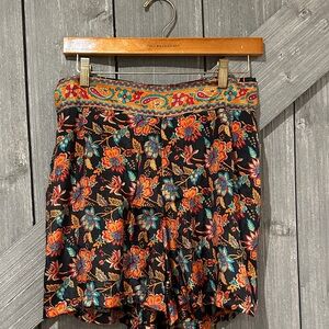 100% silk Floral Patterned Shorts with Paisley Waistband purchased in Italy 🇮🇹